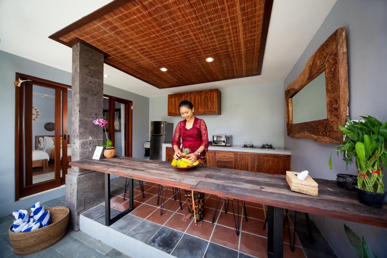 Kusuma Living And Villa Seminyak Bagian luar foto